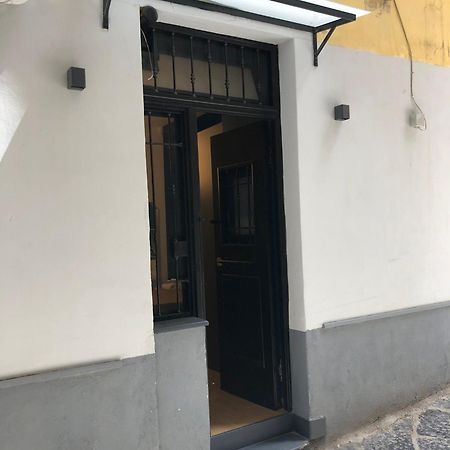 Casa Mariella Acomodação com café da manhã Nápoles Exterior foto